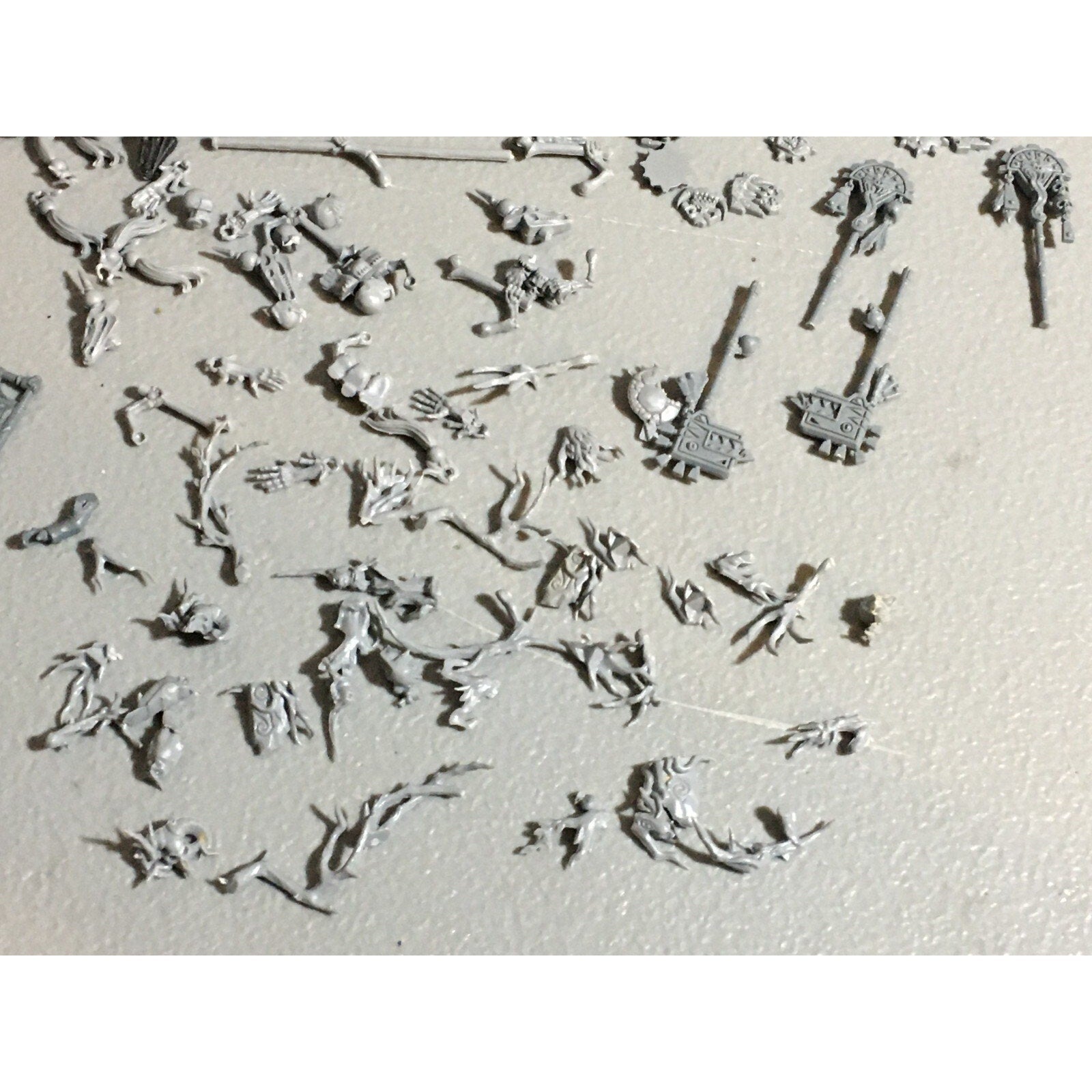 A20847 WARHAMMER FANTASY BITS LOT MIXED HIGH ELVES SKELETONS DRYADS ORCS