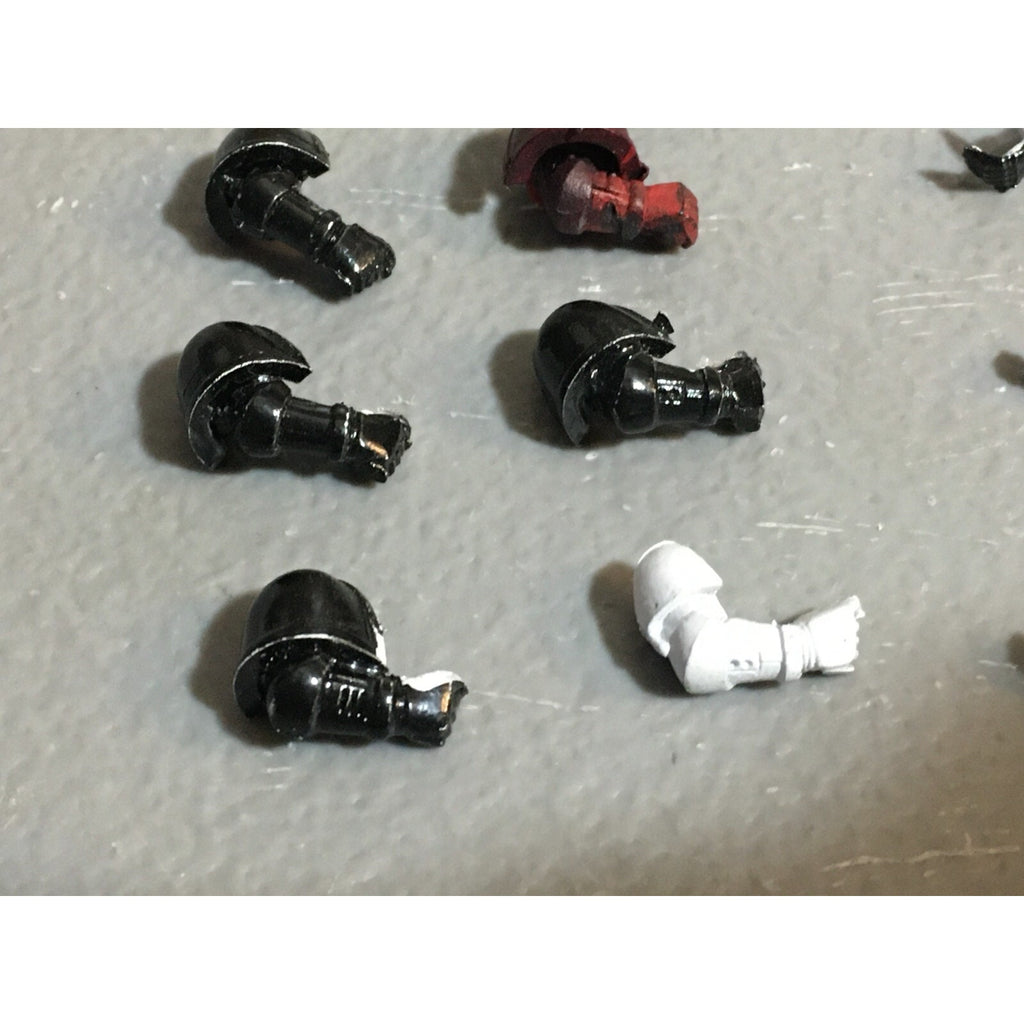 A22987 WARHAMMER 40K SPACE MARINES BITS LOT ARMS GW GAMES WORKSHOP