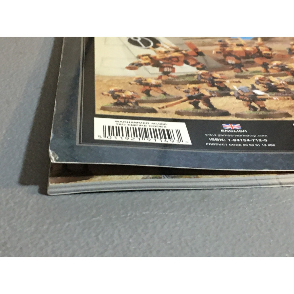 BOOK GAMES WORKSHOP WARHAMMER 40K TAU EMPIRE 4TH ED SB USED