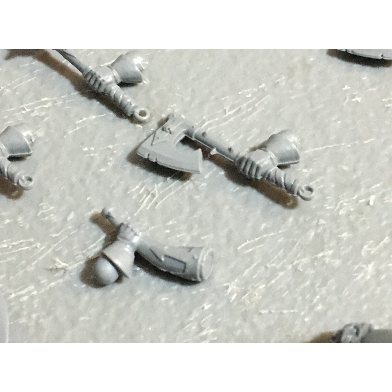 A23071 WARHAMMER 40K IG IMPERIAL ASTRA BITS LOT LEGS TANK COMMANDER GW