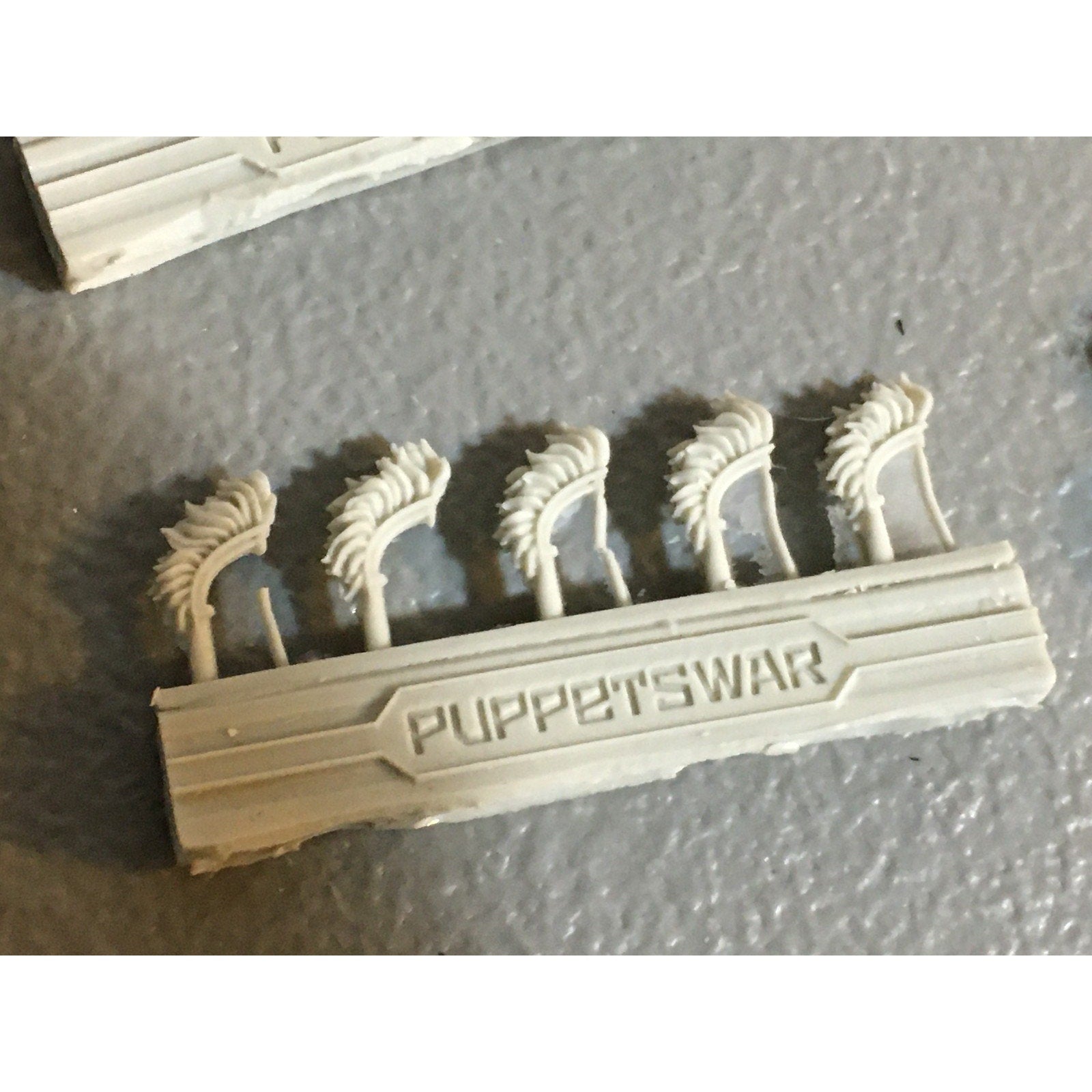 A32537 PUPPETSWAR MINIATURES PLASTIC FANTASY PRAETORIAN CRESTS BITS PACK LOT