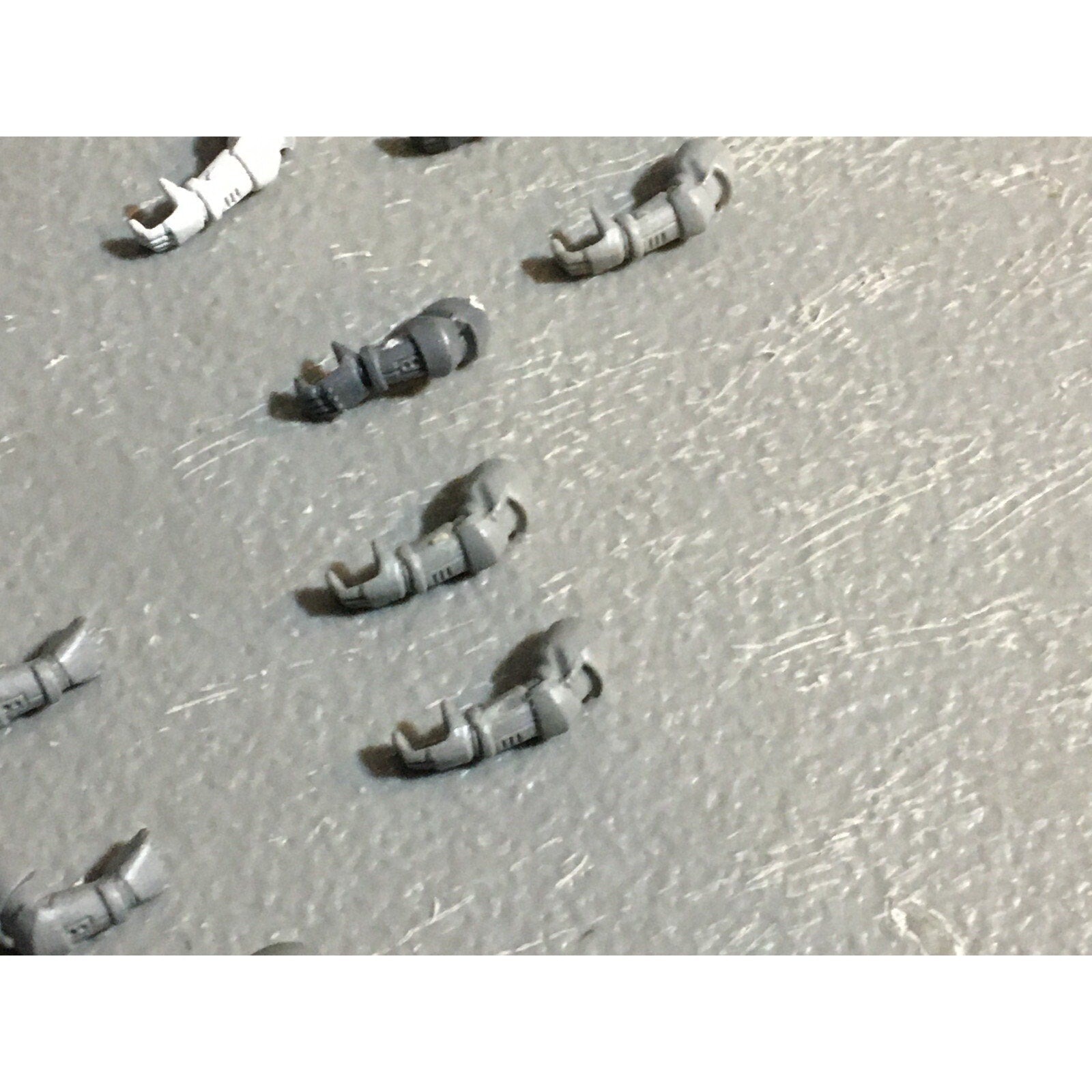 A22948 WARHAMMER 40K SPACE MARINES BITS LOT ARMS GAMES WORKSHOP GW