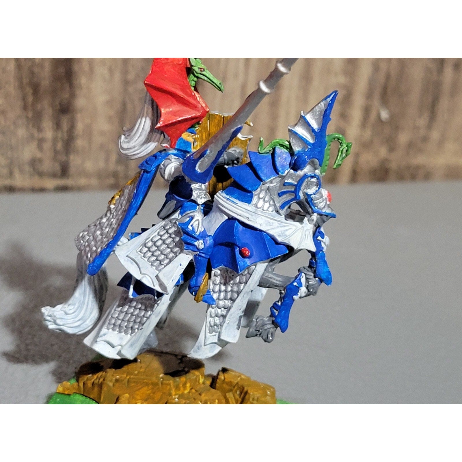 A17899 WARHAMMER FANTASY HIGH ELVES PRINCE CUST ARM / NO SHOULDER PAD