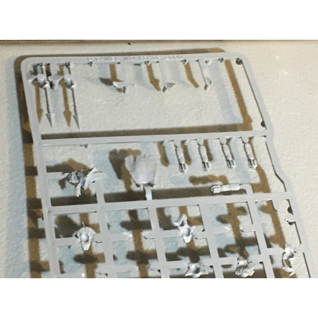 A33693 WARHAMMER FANTASY ORCS & GOBLINS BITS ON SPRUE LOT GOBLINS GW