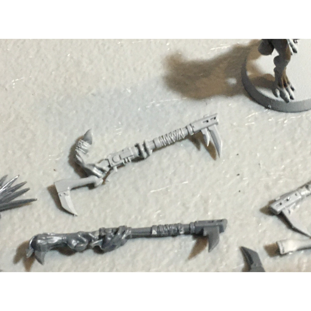 A23027 WARHAMMER 40K TAU EMPIRE BITS LOT KROOT GUNS HEADS GAMES WORKSHOP GW