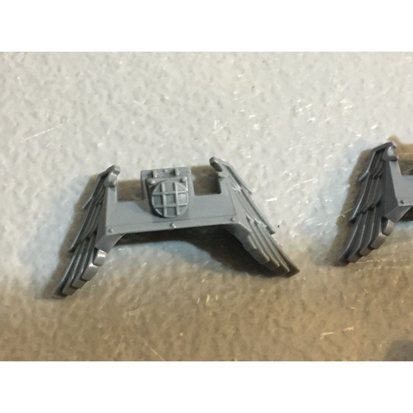 A29406 WARHAMMER 40K SPACE MARINES DARK ANGELS BITS LOT BIKE FRONT PLATES GW
