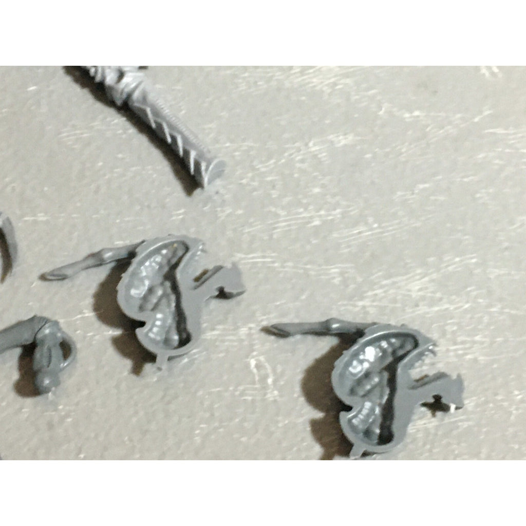 A22313 WARHAMMER 40K TYRANIDS BITS LOT MIXED GAMES WORKSHOP GW