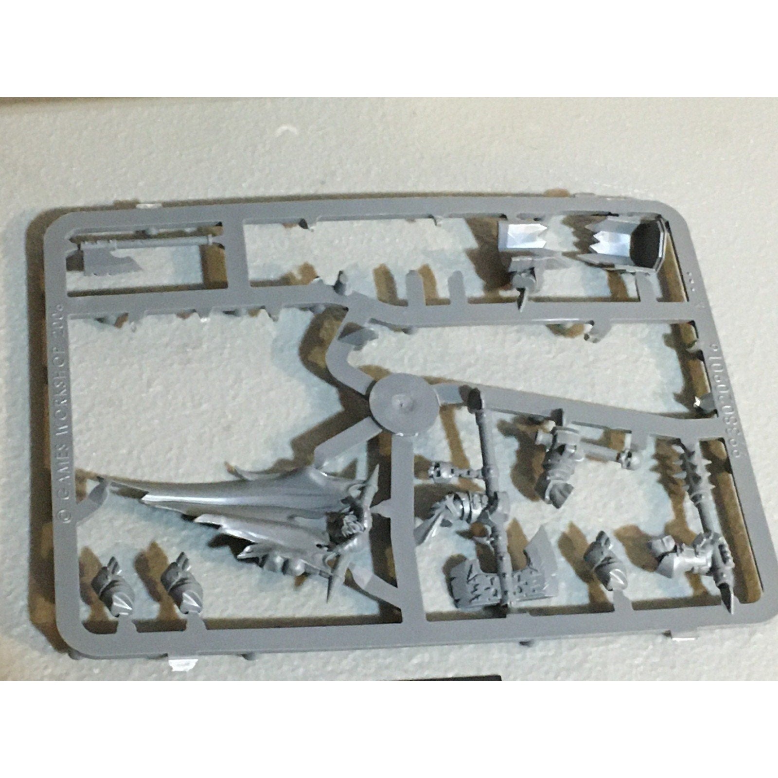 A33695 WARHAMMER FANTASY ORCS & GOBLINS BITS ON SPRUE LOT BLACK ORC GW
