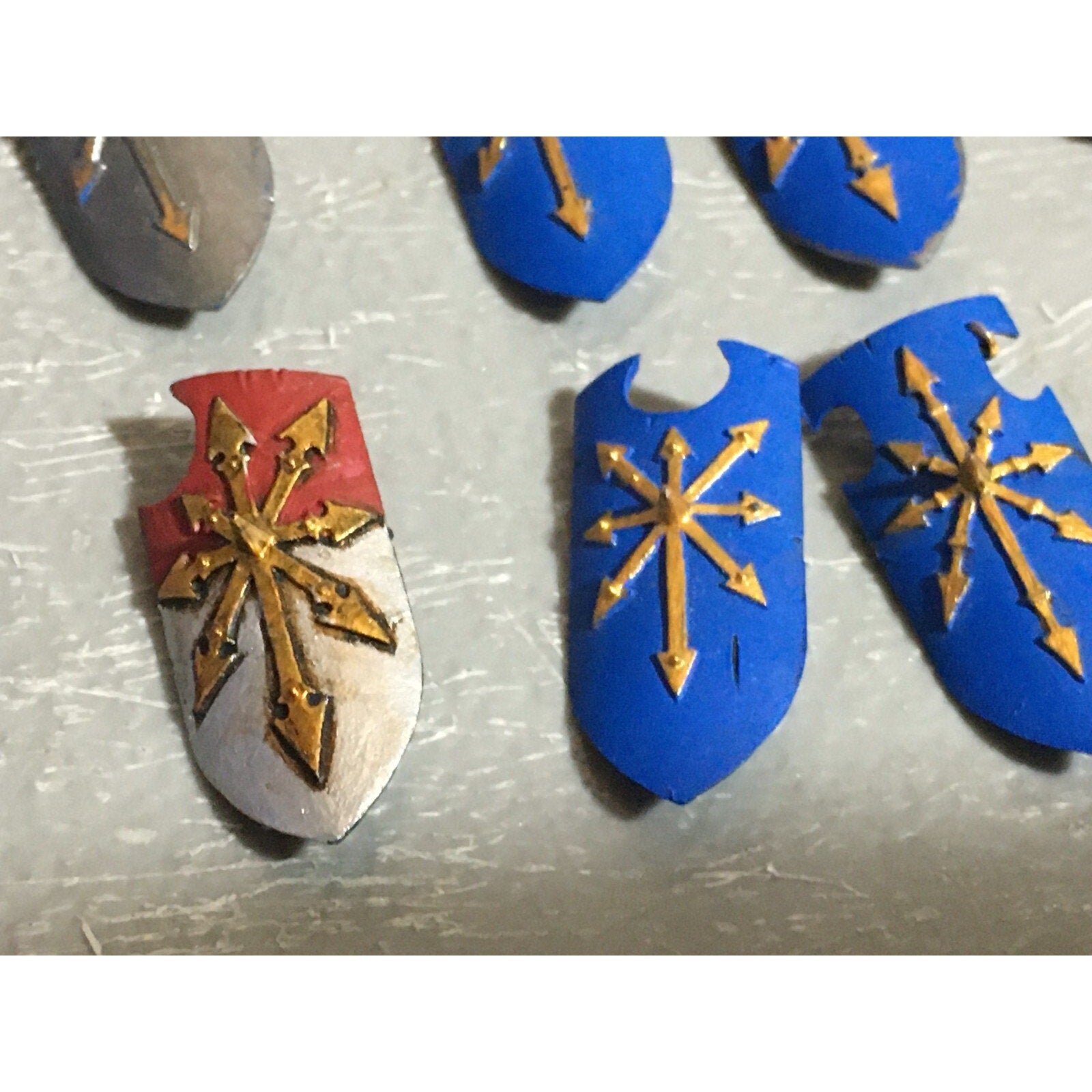 A22231 WARHAMMER FANTASY CHAOS MORTALS BITS LOT SHIELDS & COMMAND GAMES WORKSHOP