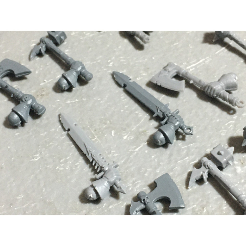 A22719 WARHAMMER FANTASY CHAOS MORTALS WARRIORS BITS LOT HANDS GW