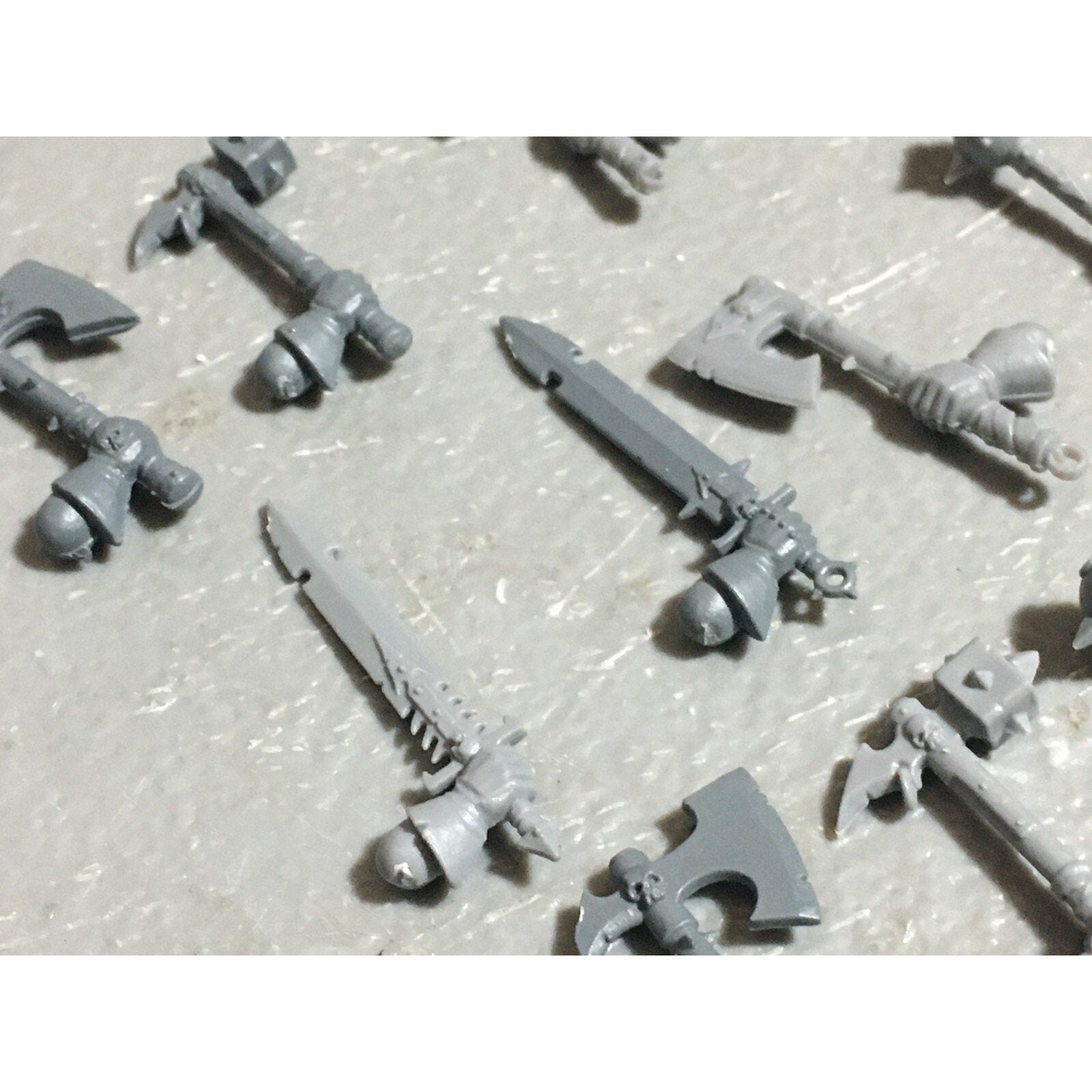 A22719 WARHAMMER FANTASY CHAOS MORTALS WARRIORS BITS LOT HANDS GW