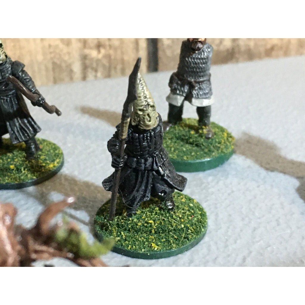 A32502 UNKNOWN PLASTIC MINIATURES HUMAN ORC DRYAD INCOMPLETE