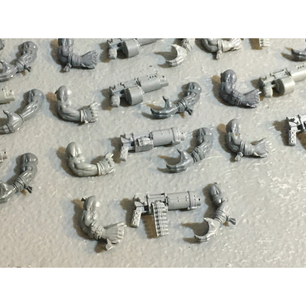 A33023 WARHAMMER 40K SPACE ORKS BITS LOT SHOOTAS ARMS GW GAMES WORKSHOP