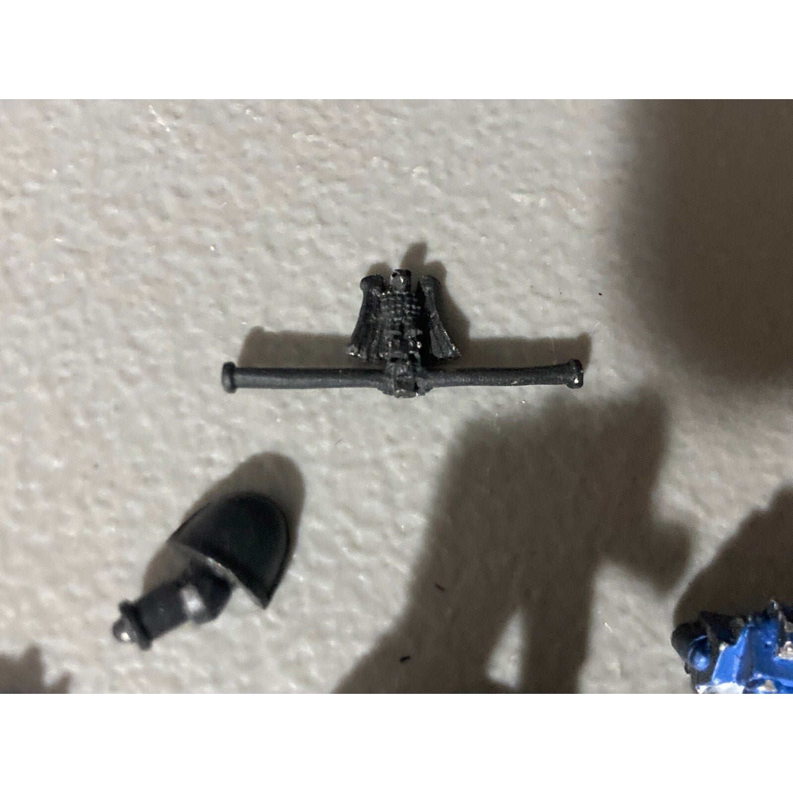 A19745 WARHAMMER 40K SPACE MARINES ALL METAL BITS LOT POLE PLASMA SHIELD ARM