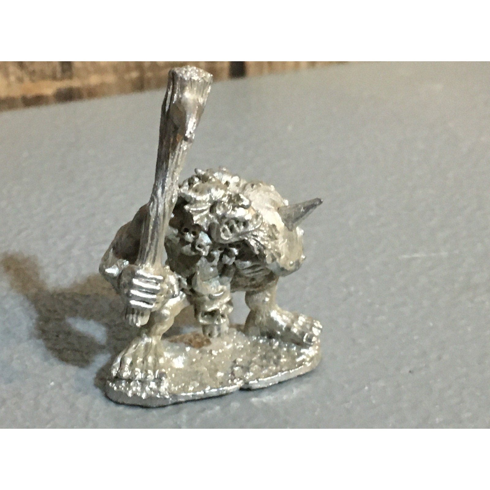A32870 UNKNOWN METAL MINIATURES 4 PK ORC HUMAN DWARF WARRIOR TABLETOP RPG