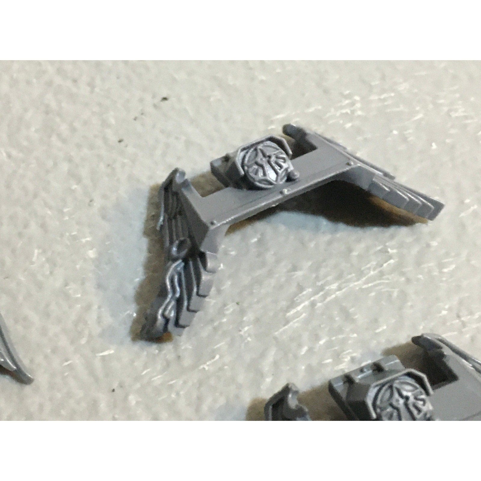 A29405 WARHAMMER 40K SPACE MARINES DARK ANGELS BITS LOT BIKE FRONT PLATES GW