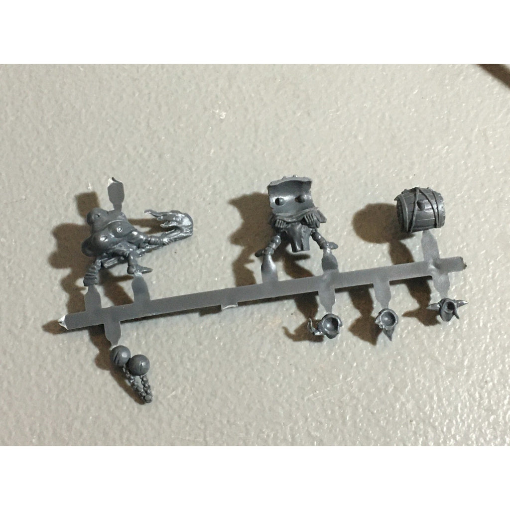 A22072 WARHAMMER FANTASY OGRE KINGDOMS BITS LOT ON SPRUE GAMES WORKSHOP GW