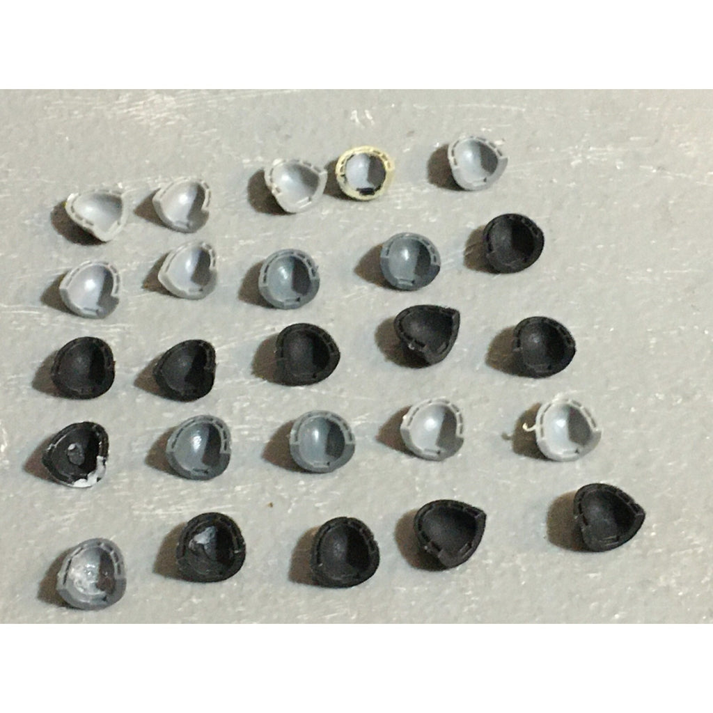 A23256 WARHAMMER 40K SPACE MARINES BITS LOT SHOULDER PADS GAMES WORKSHOP GW