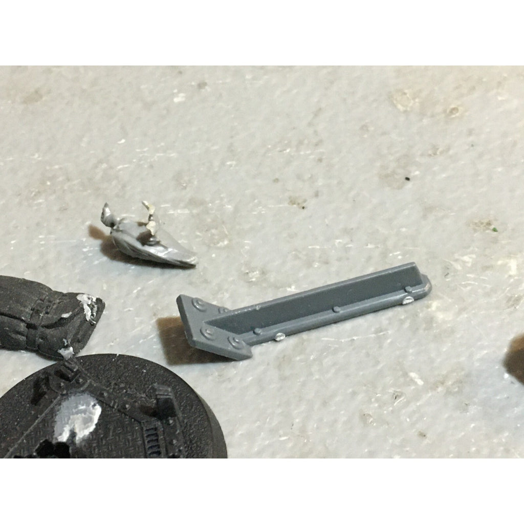 A23492 WARHAMMER FANTASY 40K TERRAIN BITS LOT GRAVE PLANT BASING GAMES WORKSHOP