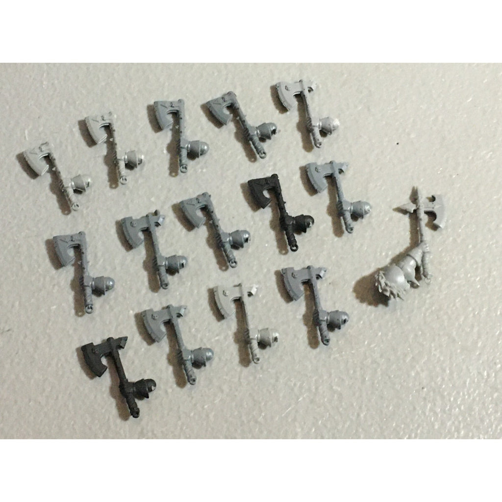 A22212 WARHAMMER FANTASY CHAOS MORTALS BITS LOT AXE HANDS GAMES WORKSHOP