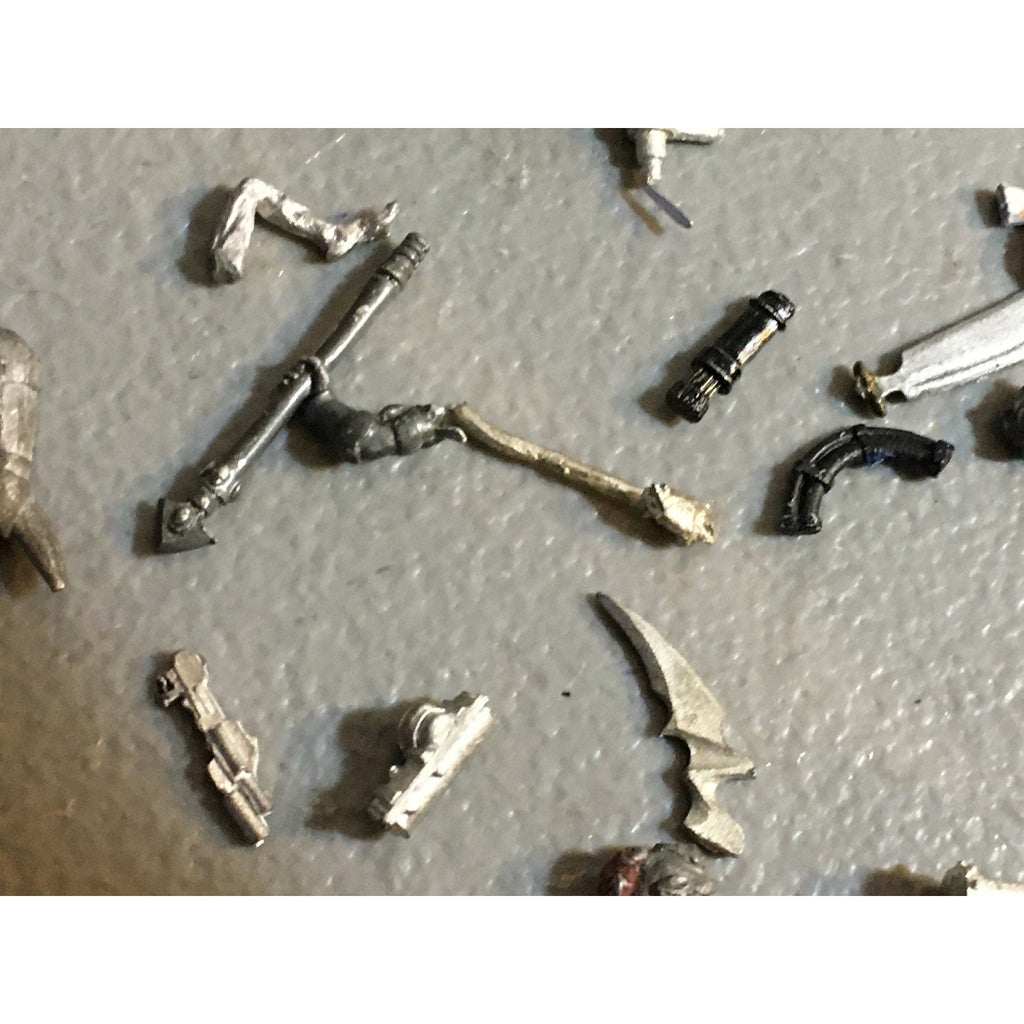 A32555 UNKNOWN MINIATURES ALL METAL BITS LOT FANTASY SCI-FI MIXED