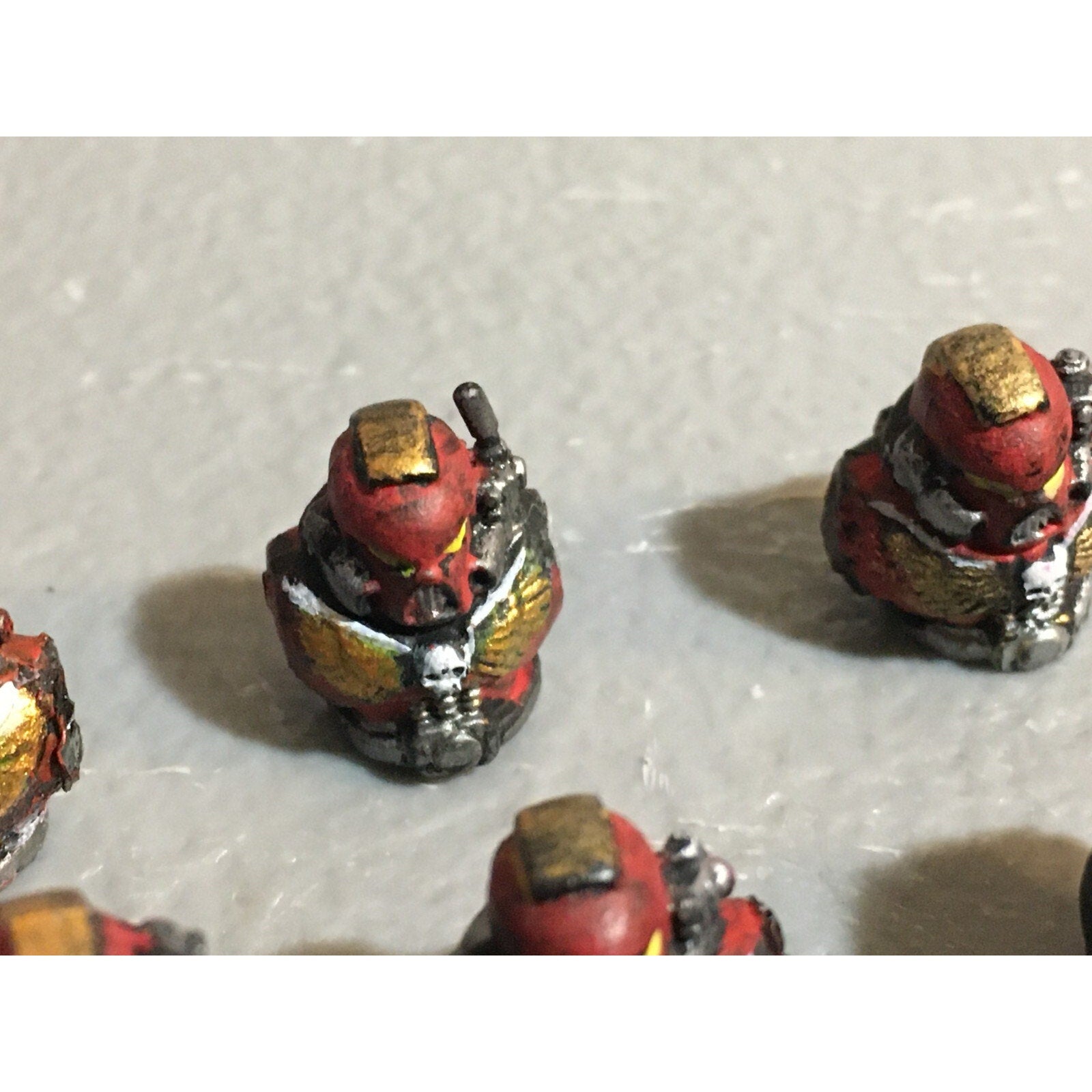 A23086 WARHAMMER 40K SPACE MARINES BITS LOT HEADS TORSOS GAMES WORKSHOP GW