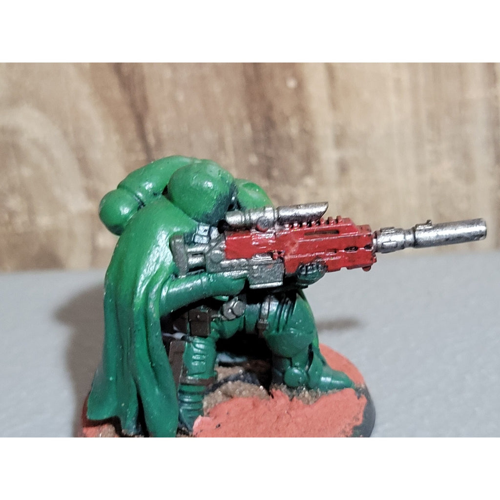 A18335 WARHAMMER 40K SPACE MARINES PRIMED DARK ANGELS ELIMINATORS MAG BASE