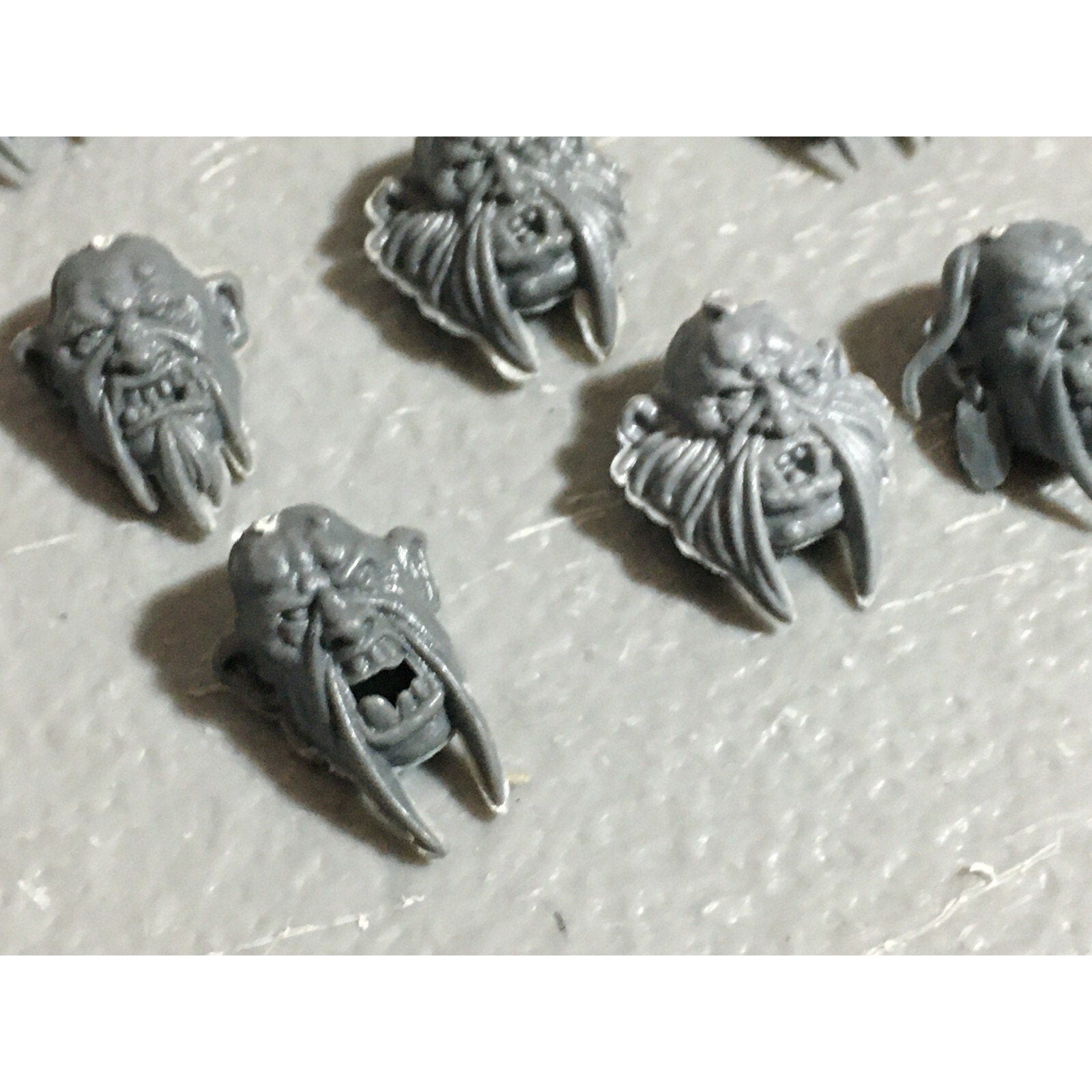 A22591 WARHAMMER FANTASY OGRE KINGDOMS BITS LOT HEADS GAMES WORKSHOP GW