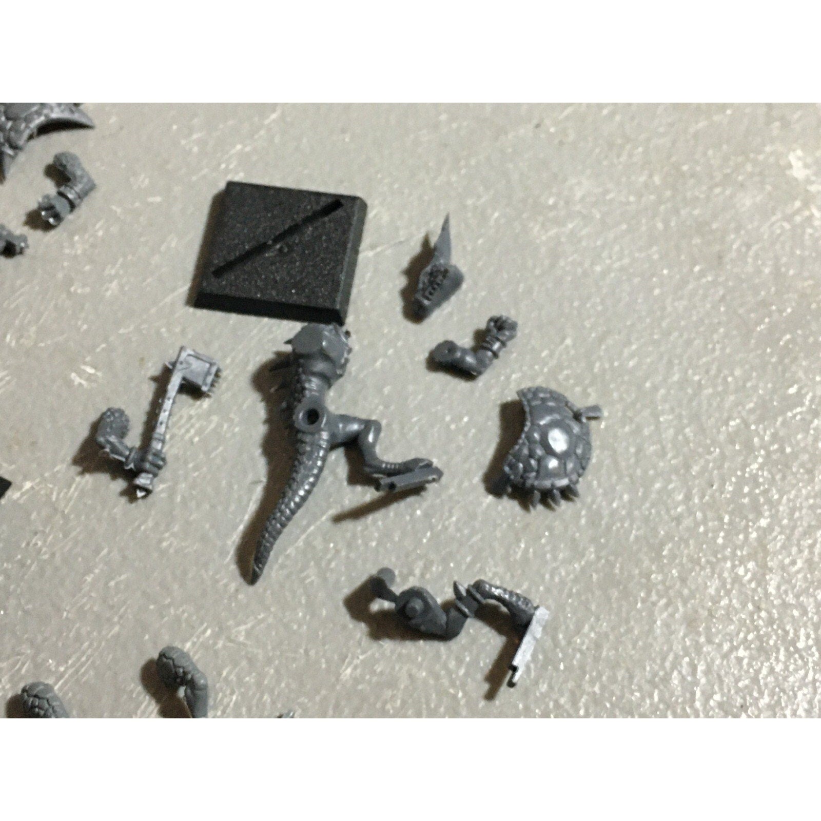A22064 WARHAMMER FANTASY LIZARDMEN BITS & INCOMPLETET LOT SAURUS GAMES WORKSHOP