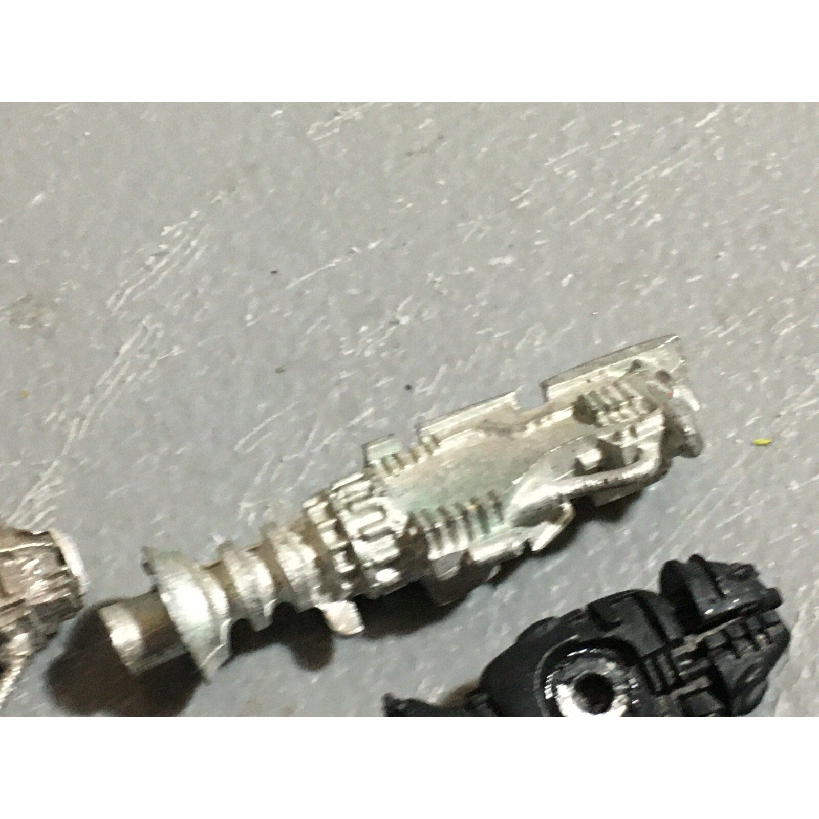 A22393 WARHAMMER 40K ELDAR CRAFTWORLDS METAL BITS LOT WEAPONS GAMES WORKSHOP GW