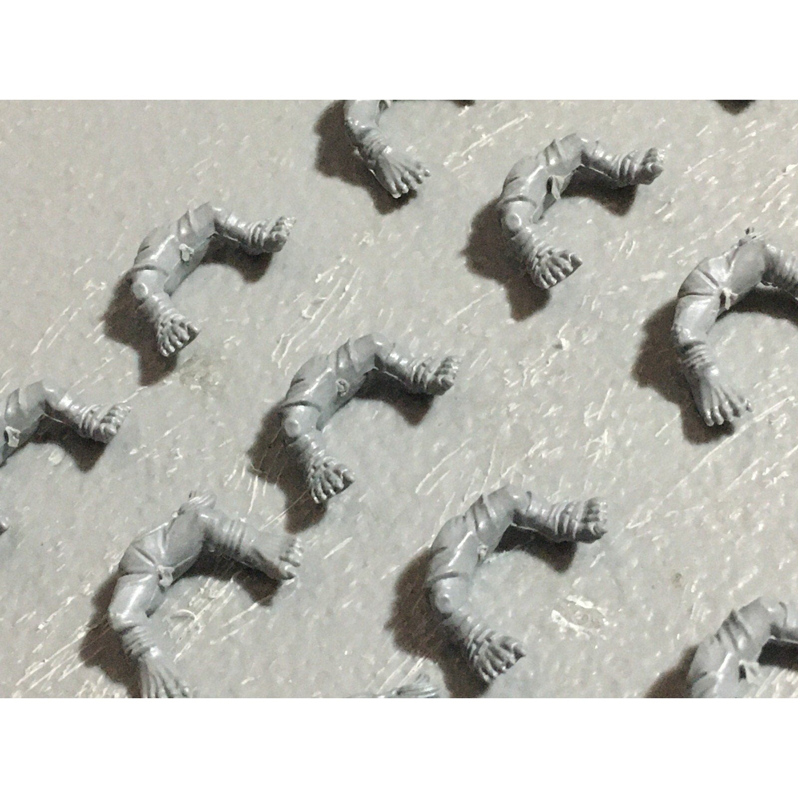A22627 WARHAMMER FANTASY ORCS & GOBLINS BITS LOT GOBLIN WOLF RIDER LEGS GW