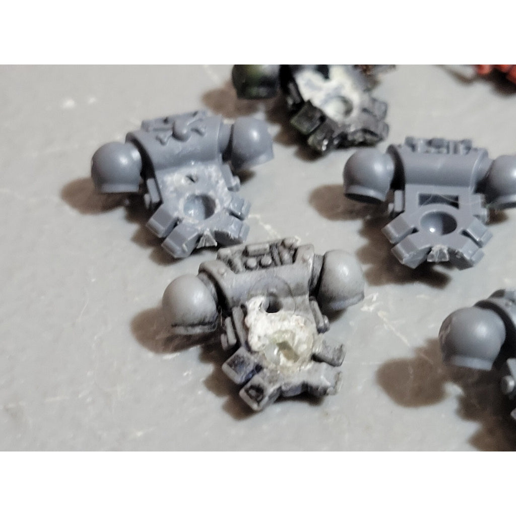 A19067 WARHAMMER 40K SPACE MARINES BLOOD ANGELS BACKPACK 11 PK BITS LOT