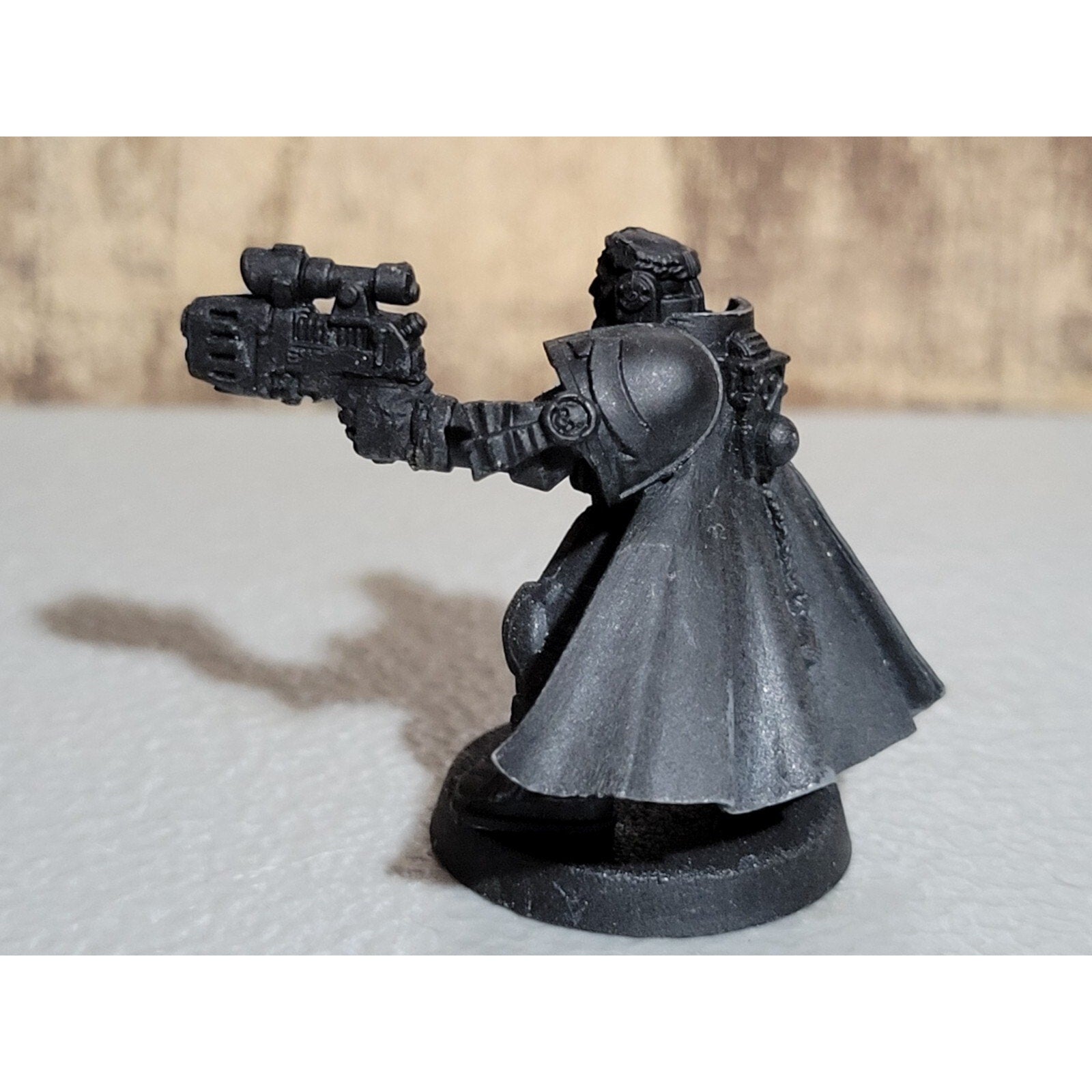 A18417 WARHAMMER 40K SPACE MARINES CAPTAIN LIEUTENANT CUSTOM MISS BACKPACK