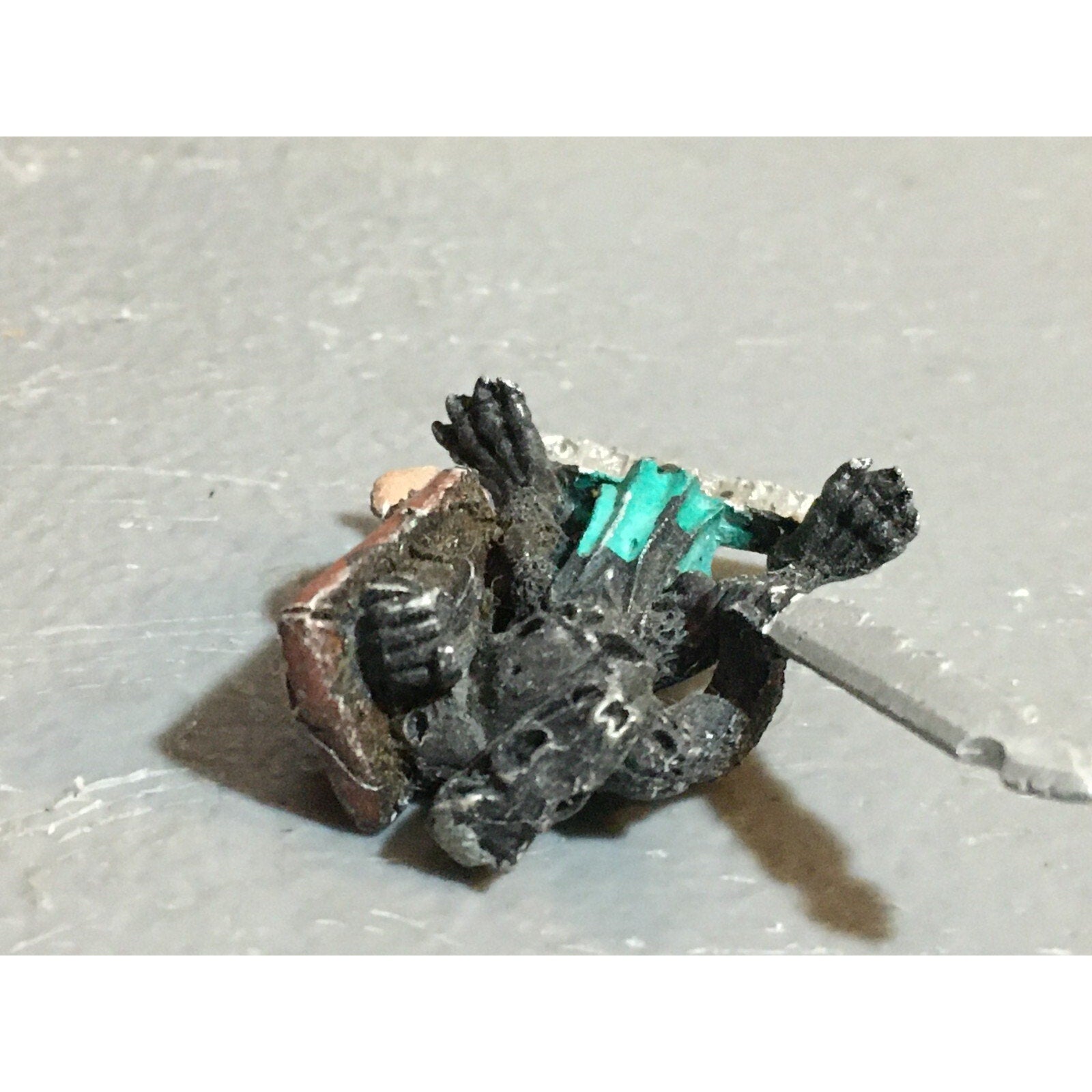 A23518 HHG HEARTBREAKER VINTAGE MINIATURE RATMAN CHAMPION HERO METAL