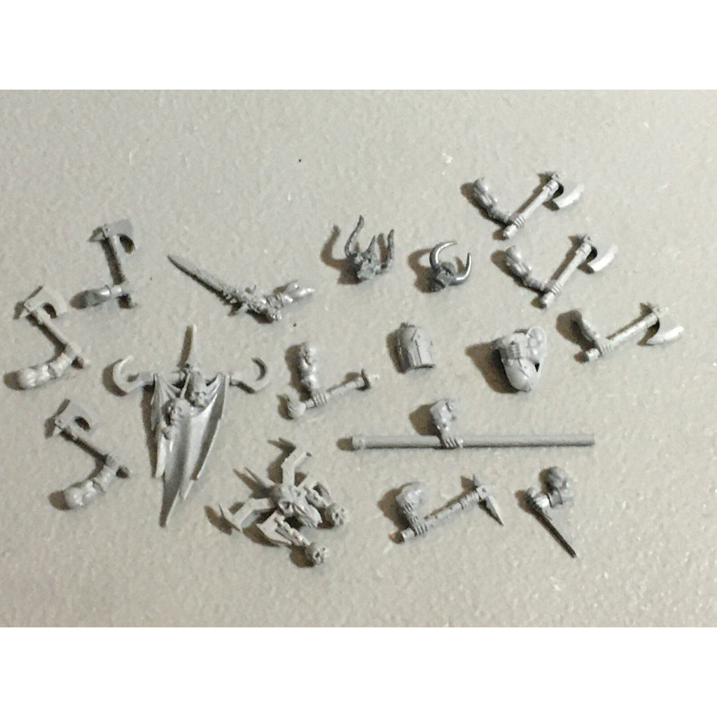 A22184 WARHAMMER FANTASY CHAOS MORTALS BITS LOT MIXED MARAUDER COMMAND & ARMS GW