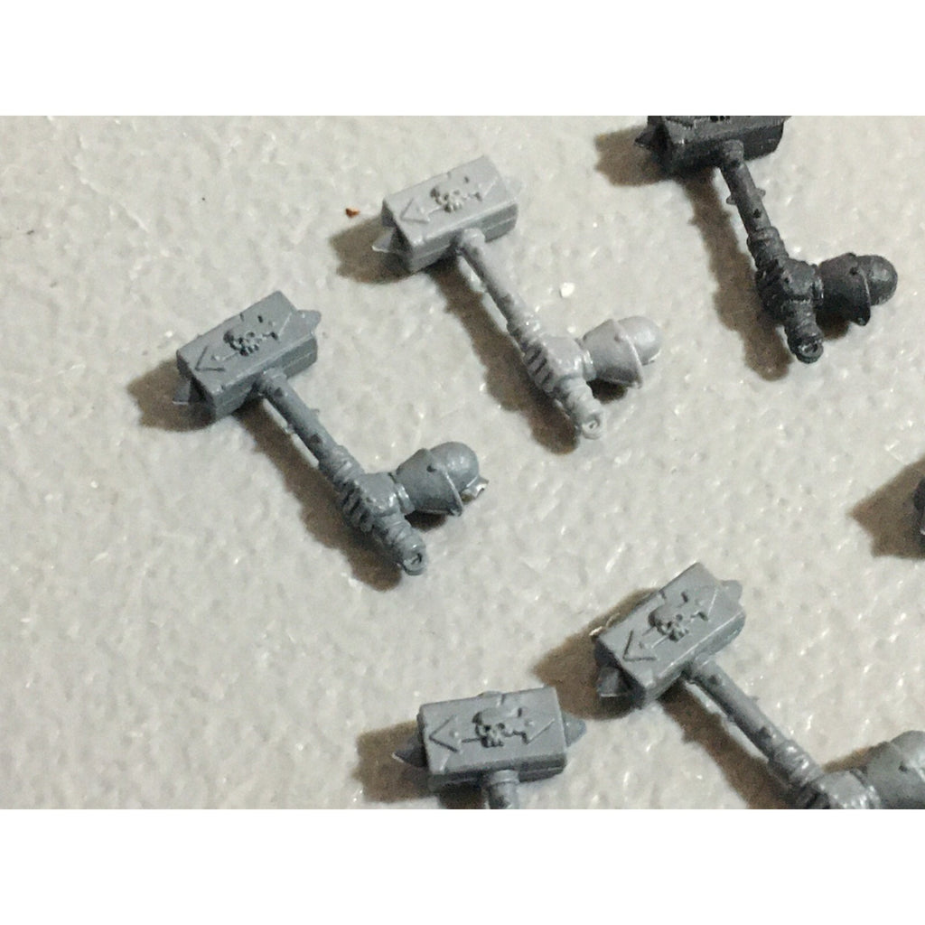 A22216 WARHAMMER FANTASY CHAOS MORTALS BITS LOT HAMMER HANDS GAMES WORKSHOP