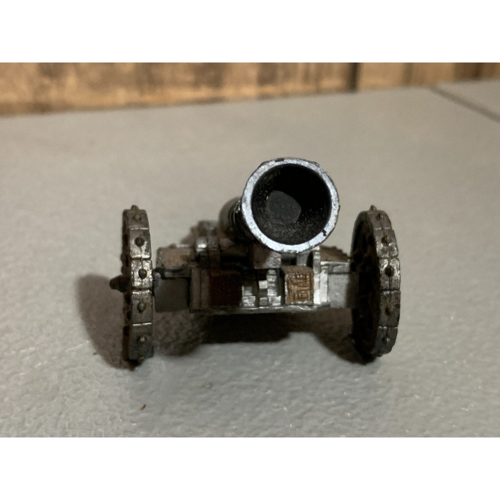 A16892 UNKNOWN MINIATURE TABLETOP WARGAMES CANNON ARTILLERY PLASTIC
