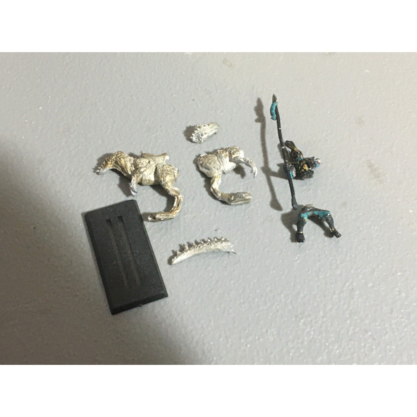 A20377 WARHAMMER FANTASY DARK ELVES METAL COLD ONE KNIGHT NO SHIELD