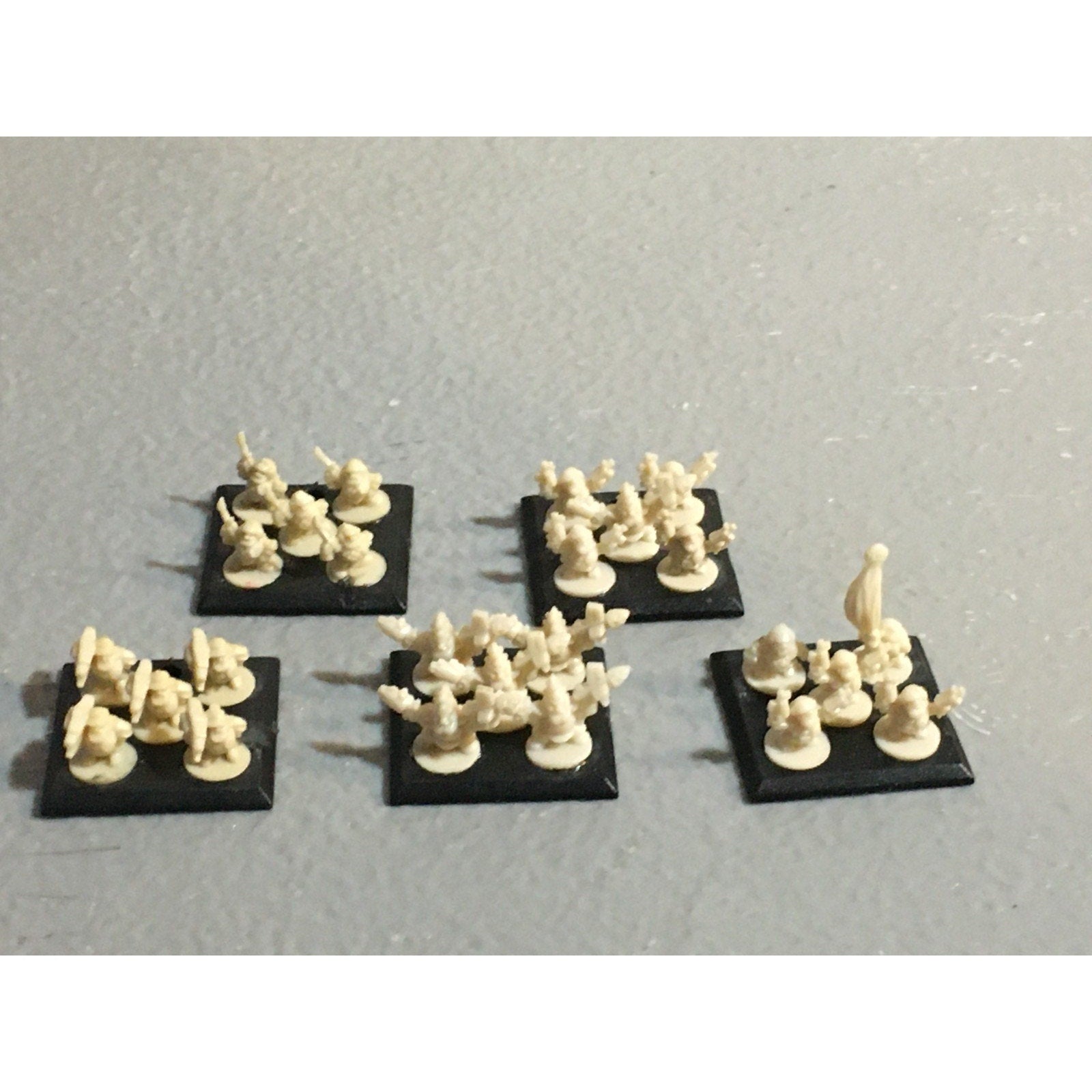 A24533 EPIC 40K SQUAT WARRIORS 5 BASES GAMES WORKSHOP WARHAMMER GW