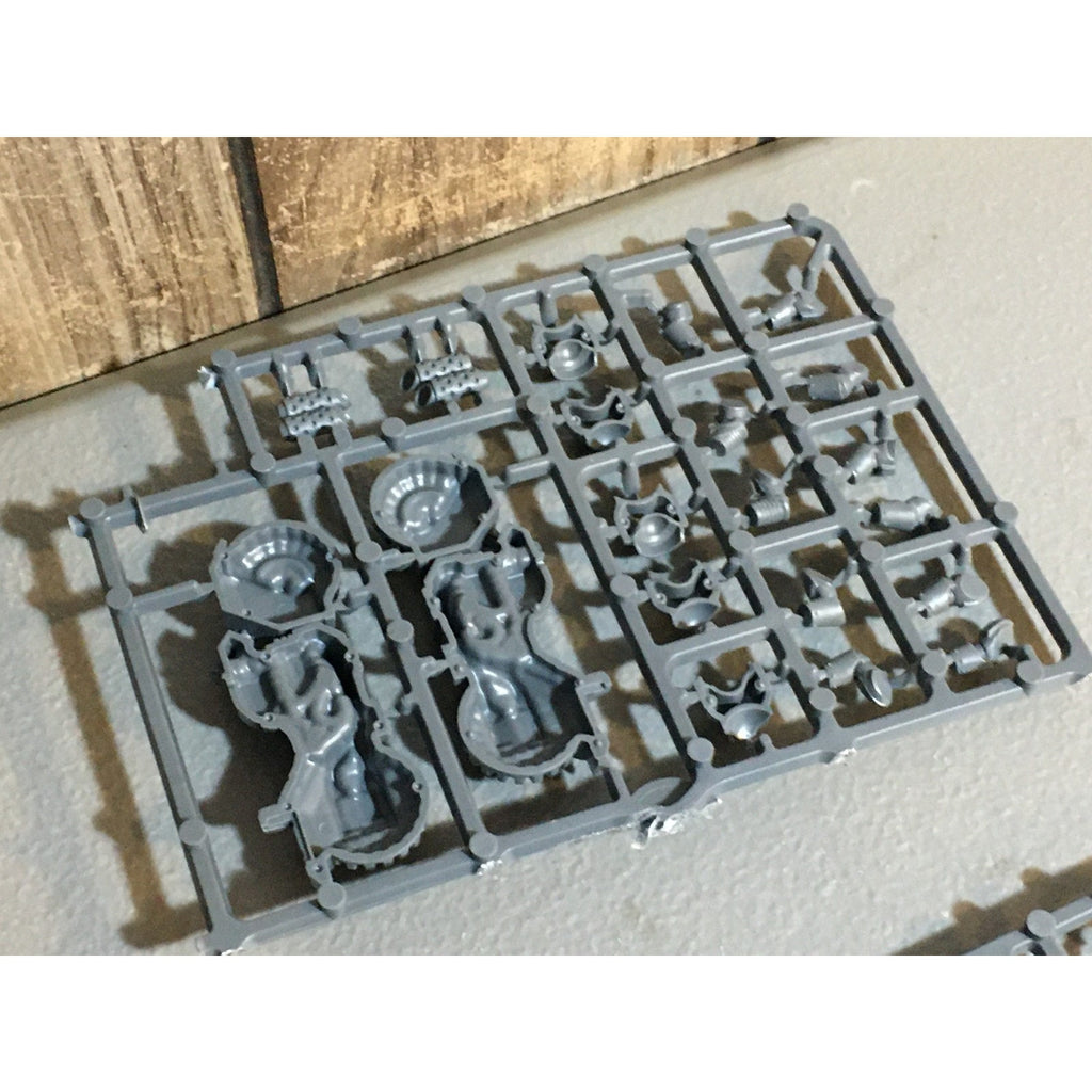 A29497 WARHAMMER 40K SPACE MARINES DARK ANGELS BITS ON SPRUE LOT RAVENWING GW