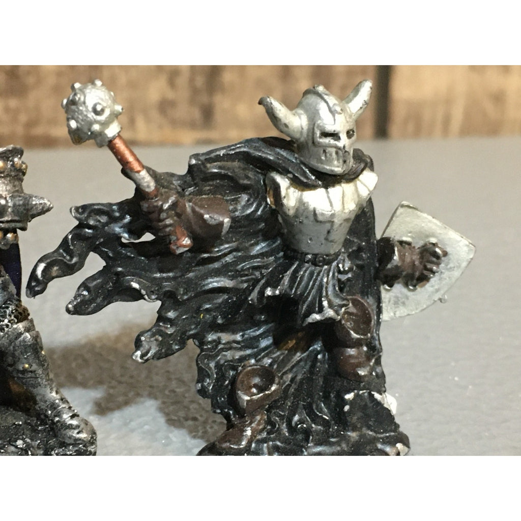 A24859 UNBRANDED METAL TABLETOP OLD OOP D&D FANTASY KNIGHTS SWORDSMEN MINIATURES