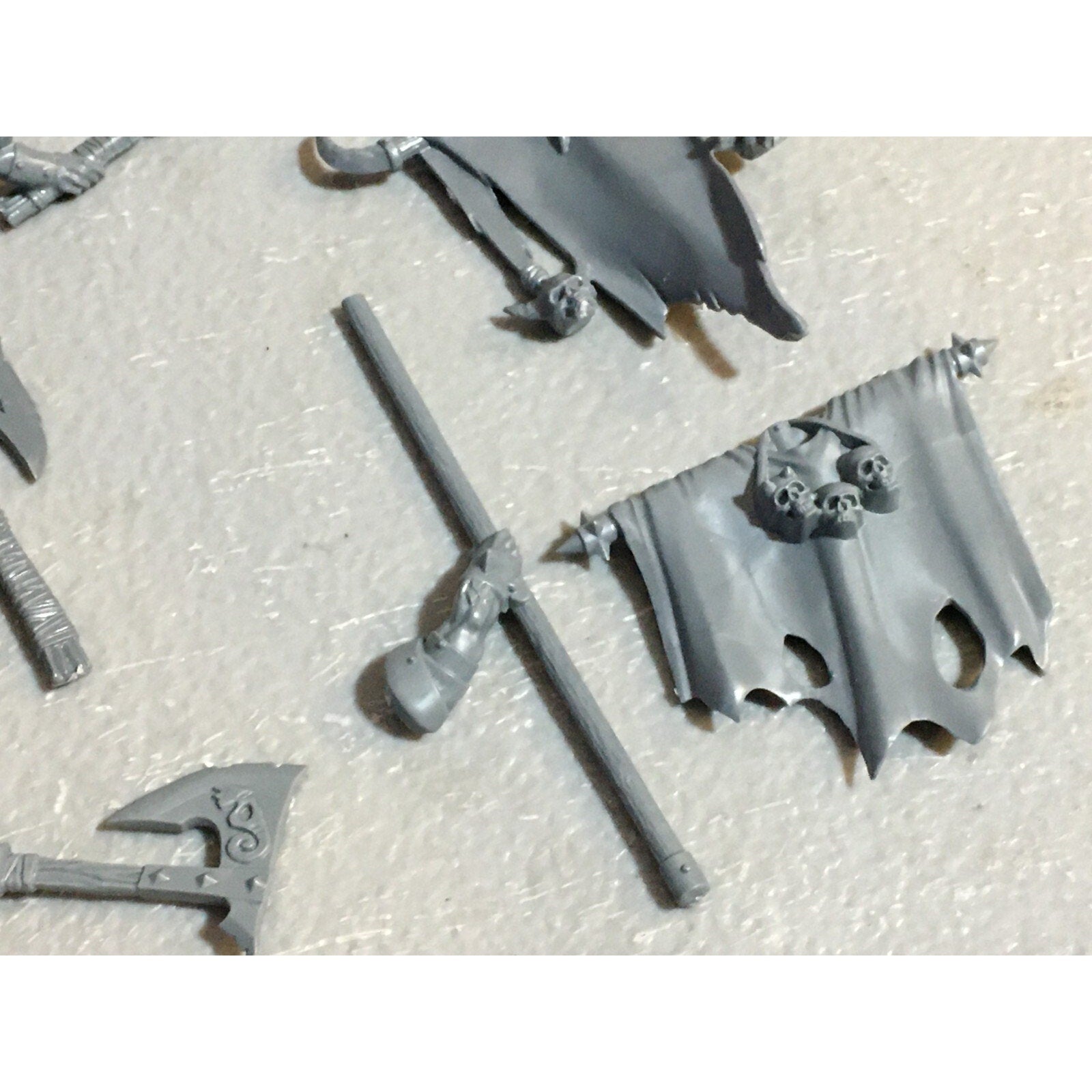 A23232 WARHAMMER FANTASY CHAOS BEASTMEN BITS LOT BESTIGORS GAMES WORKSHOP GW