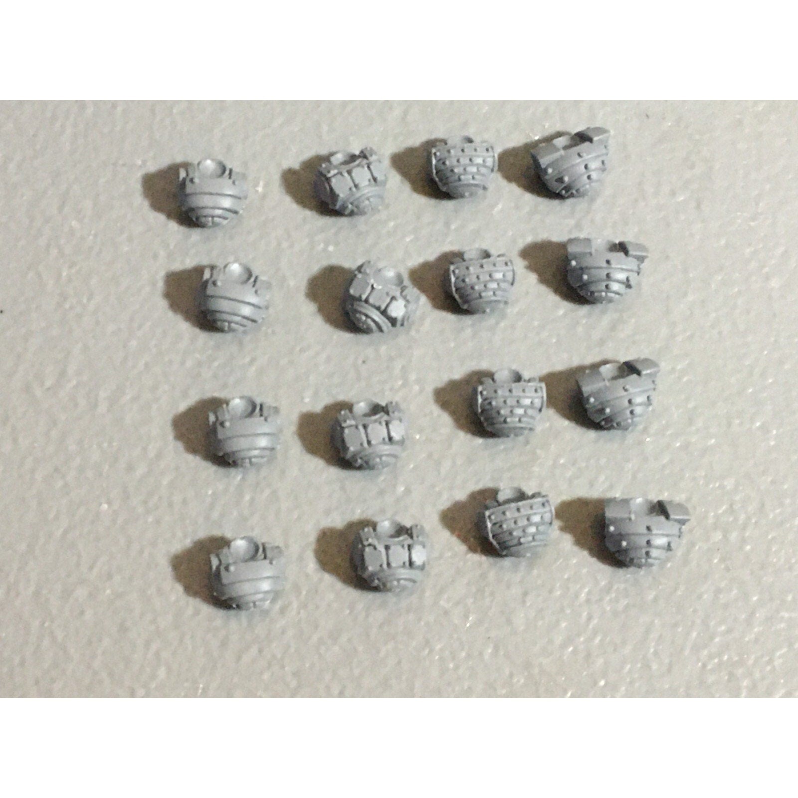 A22302 WARHAMMER FANTASY SKAVEN BITS LOT CLANRAT TORSOS GAMES WORKSHOP GW