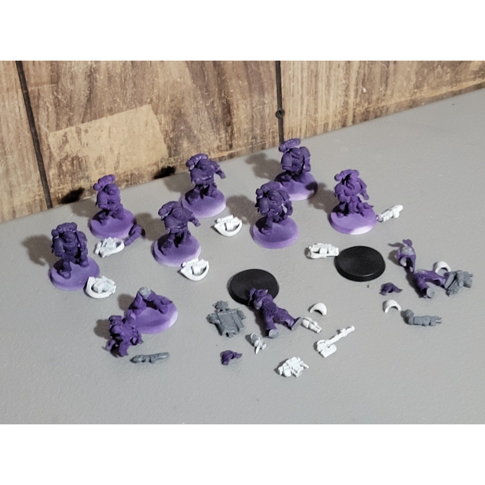 A18249 WARHAMMER 40K SPACE MARINES WOLVES 10 PK GREY HUNTERS MISS 2 BACKPACKS