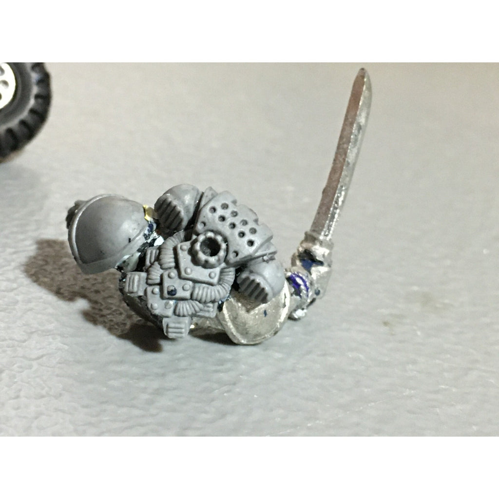 A20736 WARHAMMER 40K METAL SPACE MARINES METAL CAPTAIN ON BIKE OOP BIKER