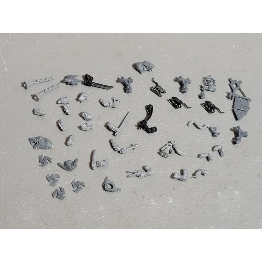 A18986 WARHAMMER FANTASY AOS SKAVEN NIGHT RUNNERS BITS LOT + EXTRA
