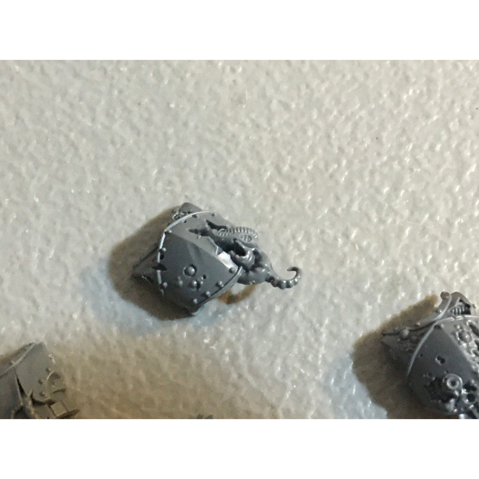 A31439 WARHAMMER 40K DEATH GUARD BITS LOT PLAGUE MARINE CHEST GW CHAOS MARINES