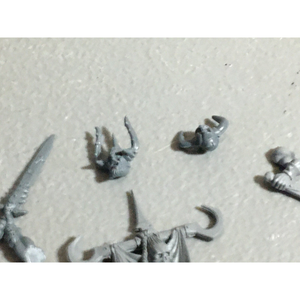 A22193 WARHAMMER FANTASY CHAOS MORTALS BITS LOT MIXED MARAUDER MIXED GW