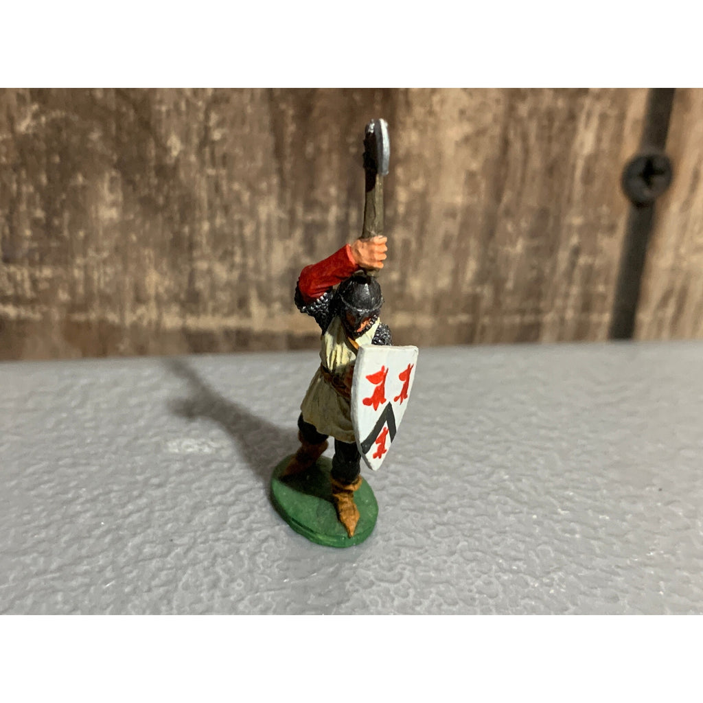 A10014 RAL PARTHA METAL OOP AVALON MAN AT ARMS AXE & HEATER SHIELD PAINTED