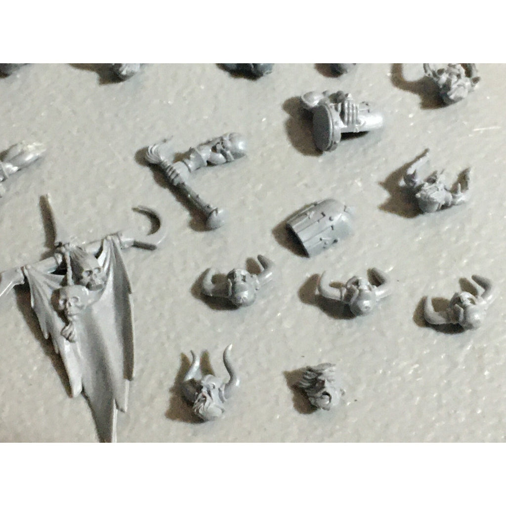 A22195 WARHAMMER FANTASY CHAOS MORTALS BITS LOT MIXED MARAUDER MIXED GW